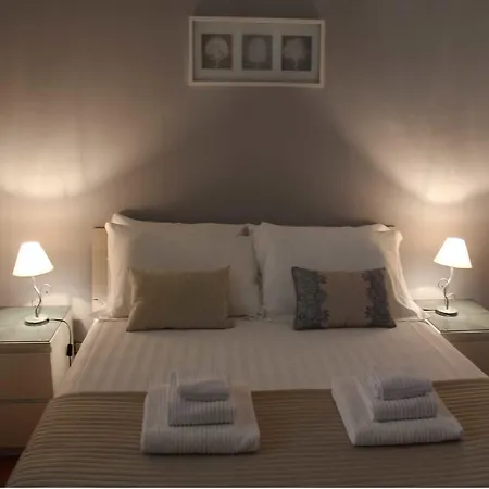 Riboty 21 Apartment *